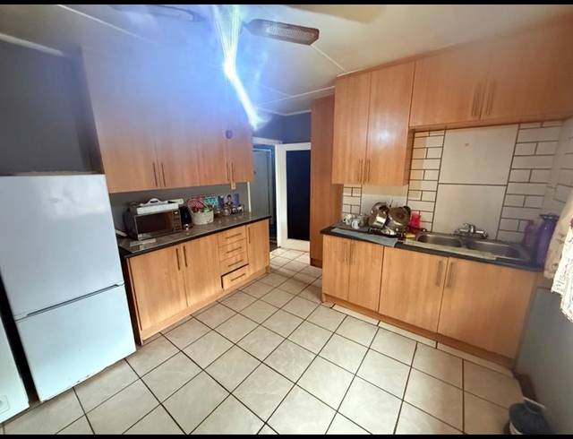 3 BEDROOM HOUSE FOR SALE IN VANDERBIJLPARK CW 1